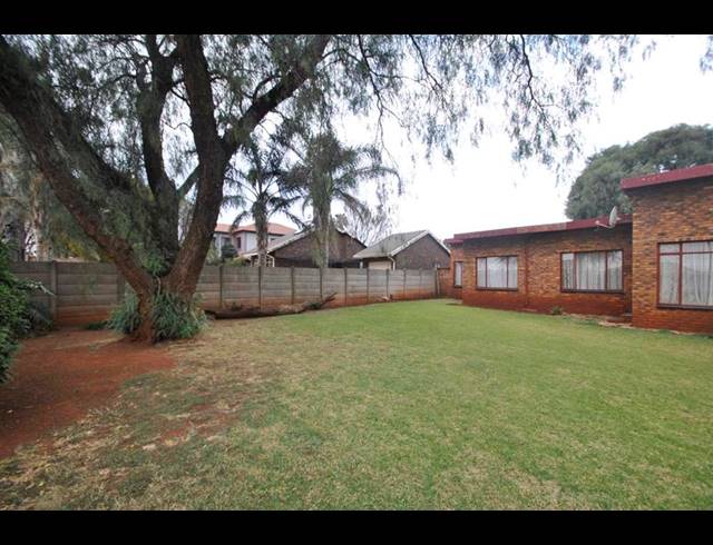 3 BEDROOM HOUSE FOR SALE IN DAWN PARK